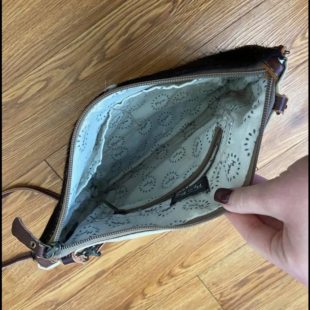 Myra Crossbody Bag